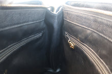 画像をギャラリービューアに読み込む, CHANEL/シャネル ココマークチェーンショルダーバッグ キャビアスキン ブラック/ゴールド金具 ショルダーバッグ 800010182
