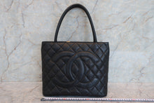 将图片加载到图库查看器，CHANEL/香奈儿 复刻 托特包 荔枝皮 Black/Gold hadware(黑色/金色金属) 托特包 700090080
