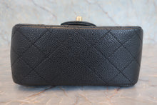 画像をギャラリービューアに読み込む, CHANEL/シャネル ミニマトラッセシングルフラップチェーンショルダーバッグ キャビアスキンブラック/ゴールド金具  ショルダーバッグ 800020041
