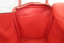 Load image into Gallery viewer, HERMES LINDY 30Verso Clemence leather Sanguine/Rose jaipur T Engraving Shoulder bag 700070087
