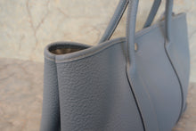 将图片加载到图库查看器，HERMES GARDEN PARTY PM Negonda leather Blue lin □Q刻印 Tote bag 700120218
