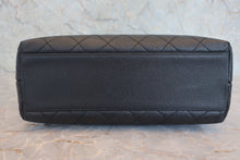 画像をギャラリービューアに読み込む, CHANEL/シャネル マトラッセ台形ハンドバッグ キャビアスキン ブラック/ゴールド金具 ハンドバッグ 800020013
