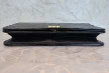 将图片加载到图库查看器，CHANEL/香奈儿 CF 按压锁 链条包 羊皮 Black/Gold Hardware(黑色/金色金属) 肩背包 800090091
