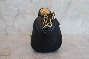 CHANEL/シャネル ココマークフリンジチェーンショルダーバッグ ラムスキン ブラック/ゴールド金具 ショルダーバッグ 700060286