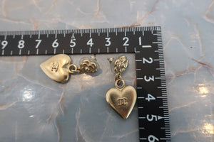 CHANEL Camelia Heart earring Gold plate Gold Earring 600050100