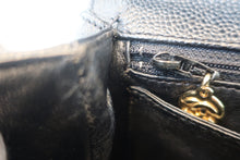画像をギャラリービューアに読み込む, CHANEL/シャネル マトラッセ台形ハンドバッグ キャビアスキン ブラック/ゴールド金具 ハンドバッグ 800020013
