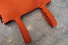 Load image into Gallery viewer, HERMES PICOTIN LOCK PM Clemence leather Feu T Engraving Hand bag 700010202
