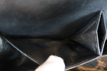 将图片加载到图库查看器，CHANEL/香奈儿 CF 双盖 链条包 Caviar skin Black/Silver hadware(黑色/銀色金属) 肩背包 800090061
