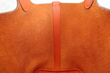 Load image into Gallery viewer, HERMES PICOTIN LOCK PM Clemence leather Feu T Engraving Hand bag 700010202
