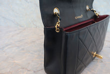 画像をギャラリービューアに読み込む, CHANEL/シャネル マトラッセチェーンショルダーバッグ ラムスキン ブラック/ゴールド金具 ショルダーバッグ 800040179
