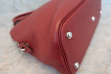 Load image into Gallery viewer, HERMES／BOLIDE 31 Clemence leather Rouge H □Q Engraving Shoulder bag 700100080
