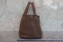 画像をギャラリービューアに読み込む, HERMES／エルメス ピコタンロックＰＭ トリヨンクレマンス エトゥープ ハンドバッグ 700110100
