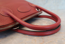 Load image into Gallery viewer, HERMES／BOLIDE 31 Clemence leather Rouge H □Q Engraving Shoulder bag 700100080
