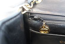 画像をギャラリービューアに読み込む, CHANEL/シャネル ミニマトラッセシングルフラップチェーンショルダーバッグ ラムスキン ブラック/ゴールド金具 ショルダーバッグ 800040038
