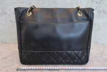 将图片加载到图库查看器，CHANEL/香奈儿 CF 链条 托特包 羊皮 Black/Gold hadware(黒色/金色金属) 托特包 800080204
