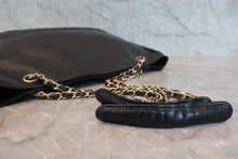 将图片加载到图库查看器，CHANEL/香奈儿 CF 链条 托特包 羊皮 Black/Gold hadware(黒色/金色金属) 托特包 800080204
