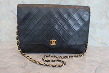 画像をギャラリービューアに読み込む, CHANEL/シャネル マトラッセチェーンショルダーバッグ ラムスキン ブラック/ゴールド金具 ショルダーバッグ 800060160
