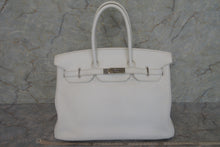 Load image into Gallery viewer, HERMES BIRKIN 35 Clemence leather White □I Engraving Hand bag 600120012
