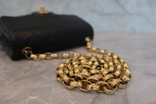 将图片加载到图库查看器，CHANEL/香奈儿 迷你CF 链条包 羊皮 Black/Gold hadware(黑色/金色金属) 肩背包 800090035
