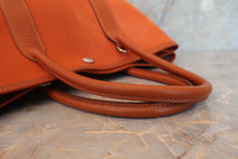 將圖片載入圖庫檢視器 HERMES／エルメス ガーデンパーティＴＰＭ トワルオフィシェ/レザー ポティロン □I刻印 ショルダーバッグ 700050151
