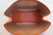 將圖片載入圖庫檢視器 HERMES／エルメス ガーデンパーティＴＰＭ トワルオフィシェ/レザー ポティロン □I刻印 ショルダーバッグ 700050151
