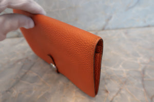HERMES  Dogon GM Togo leather Orange □H Engraving Wallet 700090224