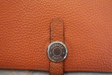 Load image into Gallery viewer, HERMES  Dogon GM Togo leather Orange □H Engraving Wallet 700090224

