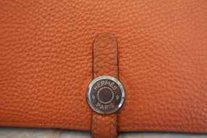 HERMES  Dogon GM Togo leather Orange □H Engraving Wallet 700090224