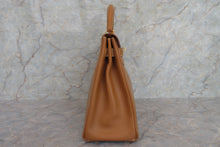 Load image into Gallery viewer, HERMES KELLY 32 Box carf leather Natural 〇Y Engraving Shoulder bag 700070129
