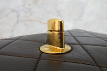 将图片加载到图库查看器，CHANEL/香奈儿 中号CF 单盖包 链条包 羊皮 Black/Gold hadware(黑色/金色金属) 肩背包 700030077
