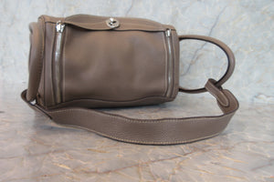 HERMES／エルメス リンディ30 トリヨンクレマンス エトゥープ □L刻印 ショルダーバッグ 700070303