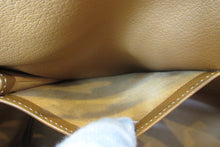 Load image into Gallery viewer, HERMES KELLY 32 Box carf leather Natural 〇Y Engraving Shoulder bag 700070129
