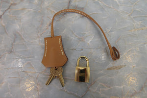 HERMES KELLY 32 Box carf leather Natural 〇Y Engraving Shoulder bag 700070129