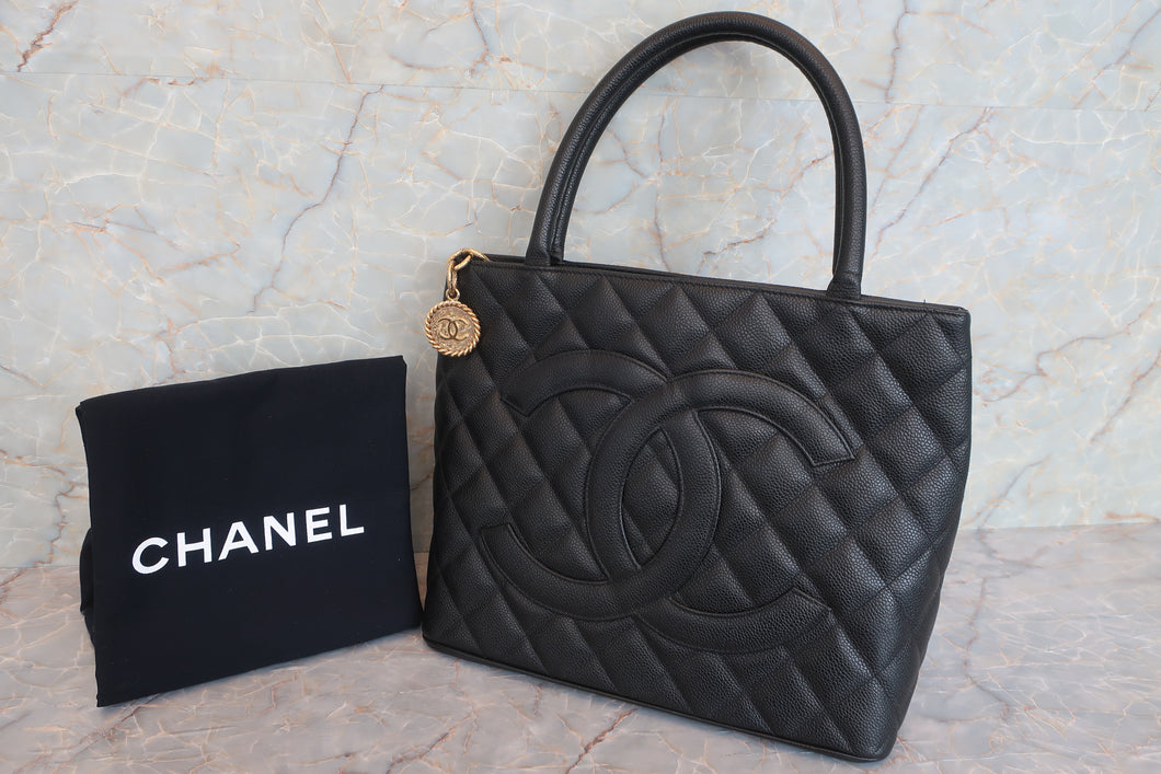 CHANEL/シャネル 復刻トート キャビアスキン ブラック/ゴールド金具 トートバッグ 600090072