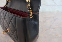 Load image into Gallery viewer, CHANEL  Diana matelasse chain shoulder bag Lambskin Black/Gold hadware Shoulder bag 800030100

