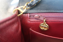 Load image into Gallery viewer, CHANEL  Diana matelasse chain shoulder bag Lambskin Black/Gold hadware Shoulder bag 800030100
