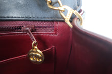 Load image into Gallery viewer, CHANEL  Diana matelasse chain shoulder bag Lambskin Black/Gold hadware Shoulder bag 800030100
