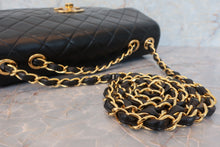 将图片加载到图库查看器，CHANEL/香奈儿 中号CF 单盖包 链条包 羊皮 Black/Gold hadware(黑色/金色金属) 肩背包 600090093
