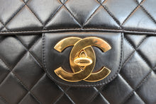 Load image into Gallery viewer, CHANEL Medium Matelasse single flap chain shoulder bag Lambskin Black/Gold hadware Shoulder bag 600090093
