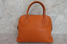 Load image into Gallery viewer, HERMES／BOLIDE 31 Clemence leather Orange □I Engraving Shoulder bag 700050091
