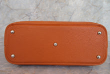Load image into Gallery viewer, HERMES／BOLIDE 31 Clemence leather Orange □I Engraving Shoulder bag 700050091
