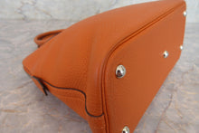 Load image into Gallery viewer, HERMES／BOLIDE 31 Clemence leather Orange □I Engraving Shoulder bag 700050091
