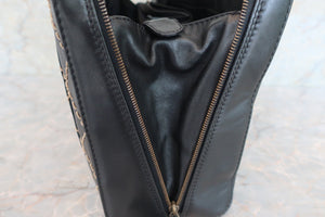 CHANEL Wild Stitch hand bag Lambskin Black/Gold hadware Hand bag 600050090