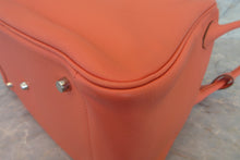 将图片加载到图库查看器，HERMES LINDY 34 Evercolor leather Crevette □R刻印 Shoulder bag 700020192
