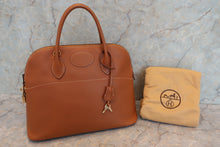 Load image into Gallery viewer, HERMES BOLIDE 35 Graine Couchevel leather Gold 〇U Engraving Hand bag 700060204
