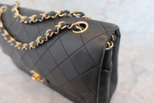 Load image into Gallery viewer, CHANEL Matelasse double flap double chain shoulder bag Lambskin Black/Gold hadware Shoulder bag 600050084
