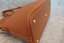 Load image into Gallery viewer, HERMES BOLIDE 35 Graine Couchevel leather Gold 〇U Engraving Hand bag 700060204
