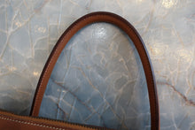 Load image into Gallery viewer, HERMES BOLIDE 35 Graine Couchevel leather Gold 〇U Engraving Hand bag 700060204
