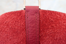 Load image into Gallery viewer, HERMES PICOTIN LOCK MM Clemence leather Ruby □N Engraving Hand bag 700050139
