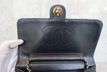 画像をギャラリービューアに読み込む, CHANEL/シャネル マトラッセプッシュロックチェーンショルダーバッグ ラムスキン ブラック/ゴールド金具 ショルダーバッグ 800080004
